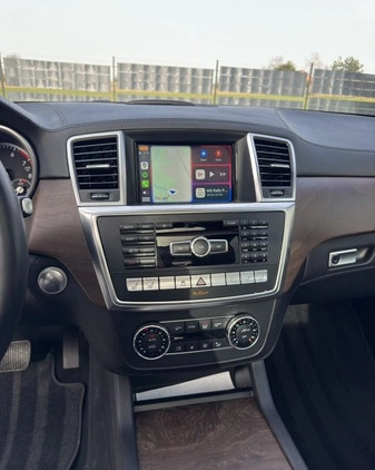 Mercedes-Benz GL cena 160000 przebieg: 37500, rok produkcji 2016 z Elbląg małe 704